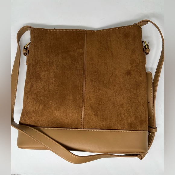 NWT Slouchy Bucket Bag Light Brown W Makeup Bag - Picture 6 of 13